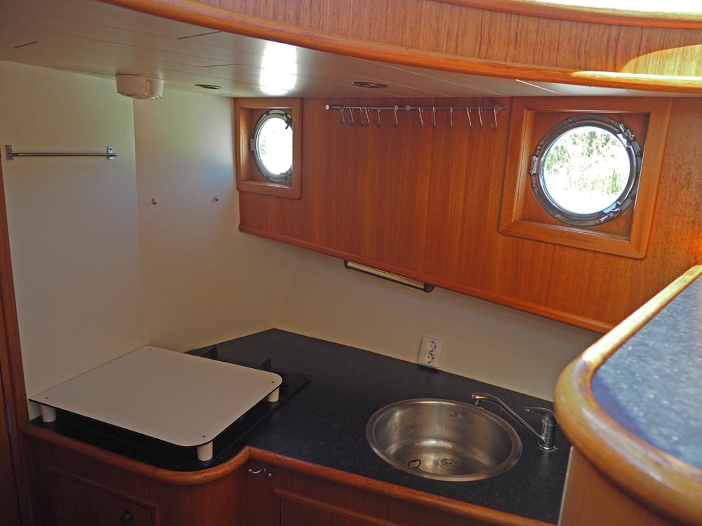 Cabin en avant, H&eacute;bergements